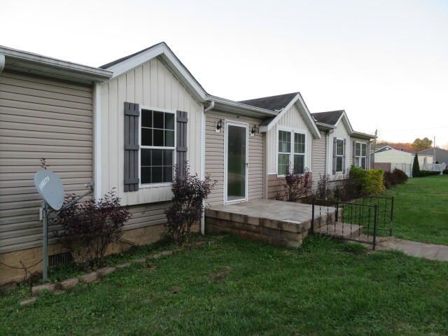 7910 Winchester Road, Clay City, KY 40312