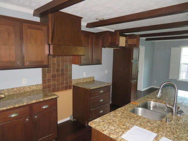 7910 Winchester Road, Clay City, KY 40312