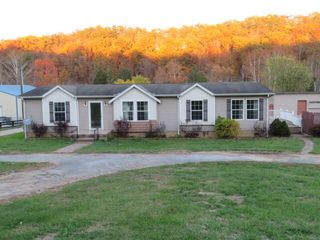 7910 Winchester Road, Clay City, KY 40312