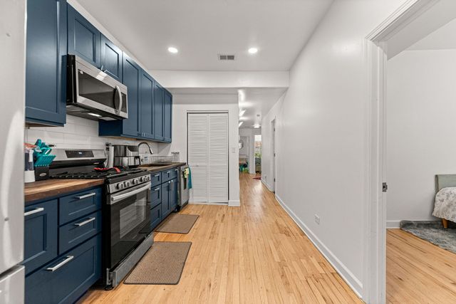 6722 S Ridgeland Avenue 3S, Chicago, IL 60649