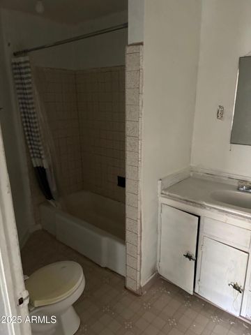 195 E 1ST South Street S, St Johns, AZ 85936