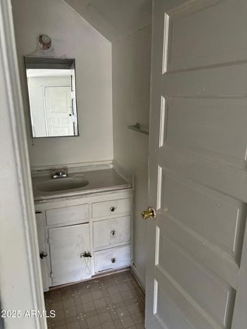 195 E 1ST South Street S, St Johns, AZ 85936