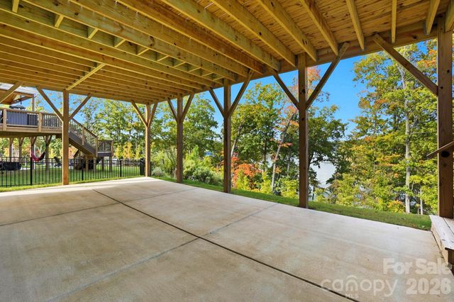 17909 Wilbanks Drive, Charlotte, NC 28278
