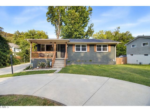 2916 Martinsville Road, Greensboro, NC 27408