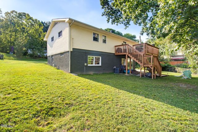 2916 Martinsville Road, Greensboro, NC 27408