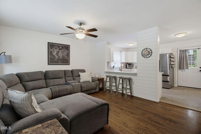 2916 Martinsville Road, Greensboro, NC 27408