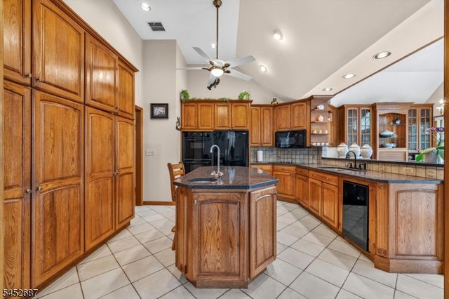 251 W Mountain Rd, Sparta Twp., NJ 07871