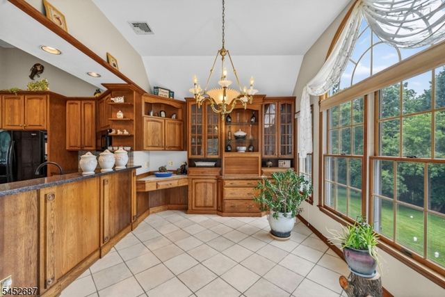 251 W Mountain Rd, Sparta Twp., NJ 07871