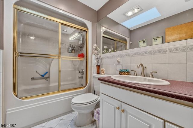 251 W Mountain Rd, Sparta Twp., NJ 07871
