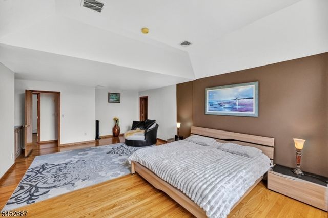 251 W Mountain Rd, Sparta Twp., NJ 07871