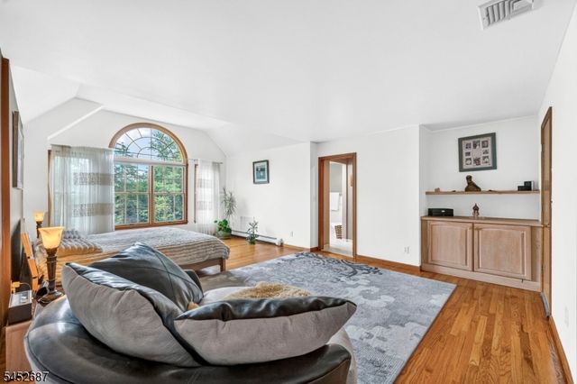 251 W Mountain Rd, Sparta Twp., NJ 07871