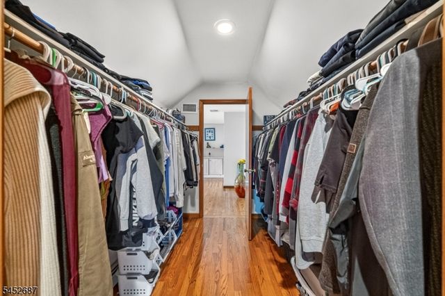 251 W Mountain Rd, Sparta Twp., NJ 07871
