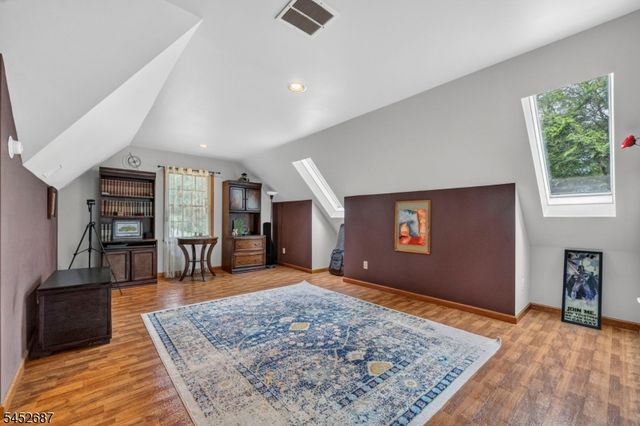 251 W Mountain Rd, Sparta Twp., NJ 07871