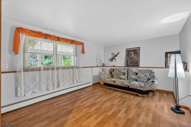 251 W Mountain Rd, Sparta Twp., NJ 07871