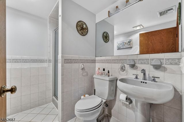251 W Mountain Rd, Sparta Twp., NJ 07871