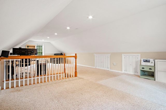 15 Quaker Lane, Seabrook, NH 03874