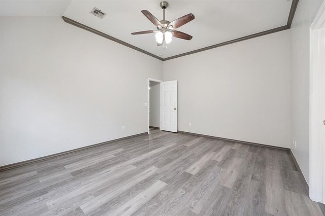 909 Greenfield Avenue, Yukon, OK 73099