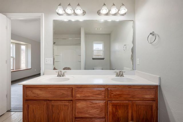 909 Greenfield Avenue, Yukon, OK 73099