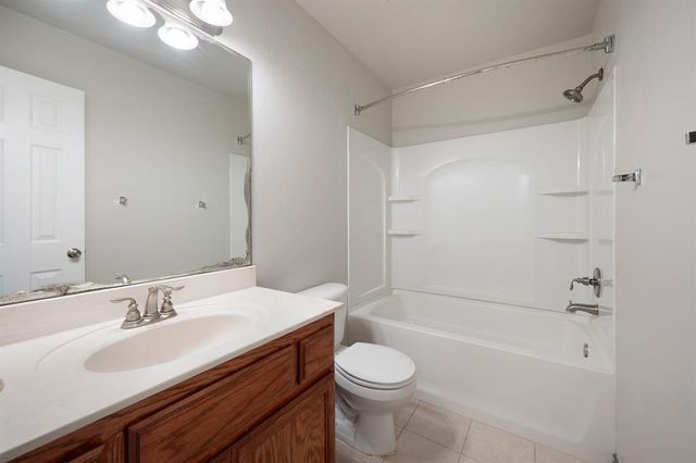 909 Greenfield Avenue, Yukon, OK 73099