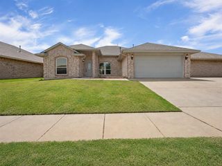 909 Greenfield Avenue, Yukon, OK 73099