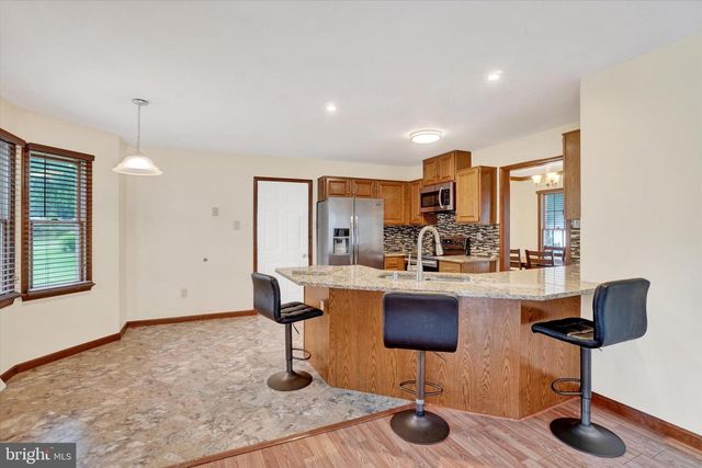 2720 SPARROW DR, York, PA 17408