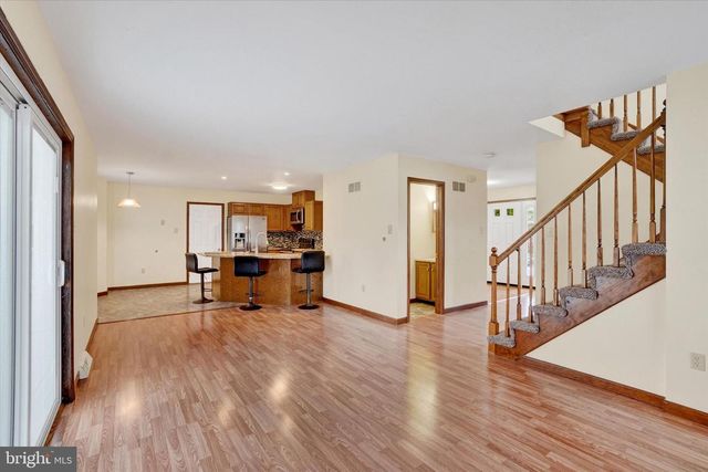 2720 SPARROW DR, York, PA 17408