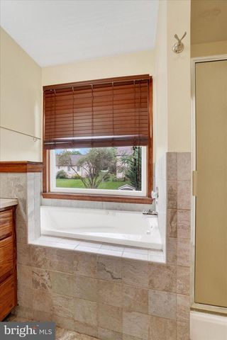 2720 SPARROW DR, York, PA 17408