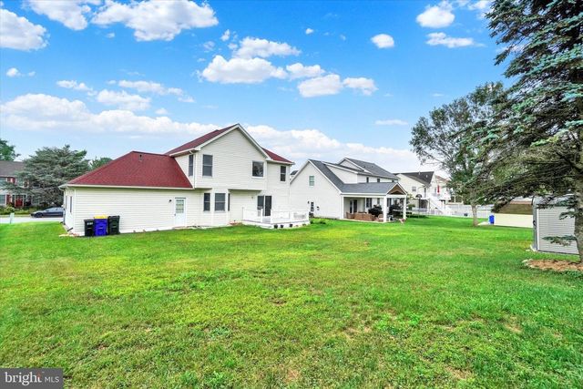 2720 SPARROW DR, York, PA 17408