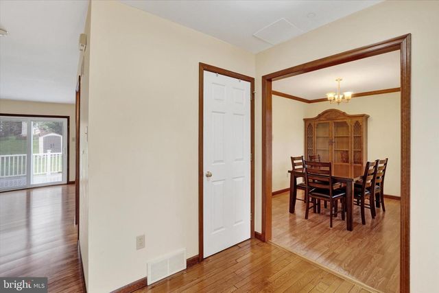 2720 SPARROW DR, York, PA 17408