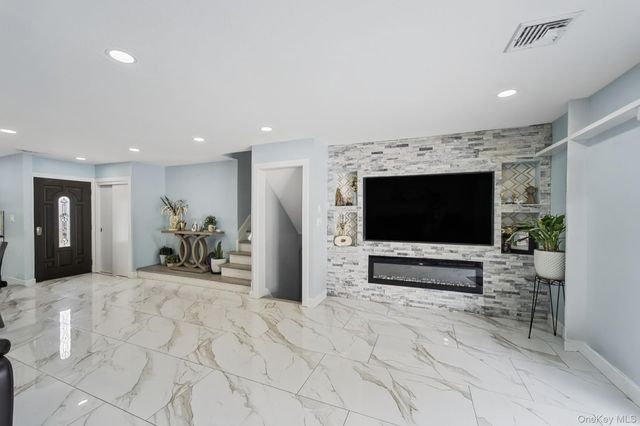 1575 Prospect Avenue, East Meadow, NY 11554