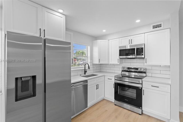 213 N Oakridge N 213, Deerfield Beach, FL 33442