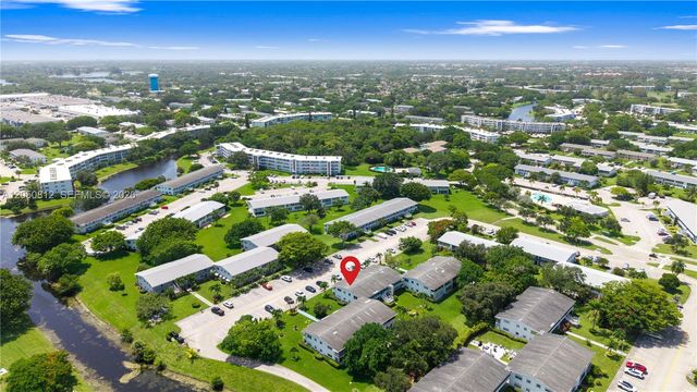 213 N Oakridge N 213, Deerfield Beach, FL 33442