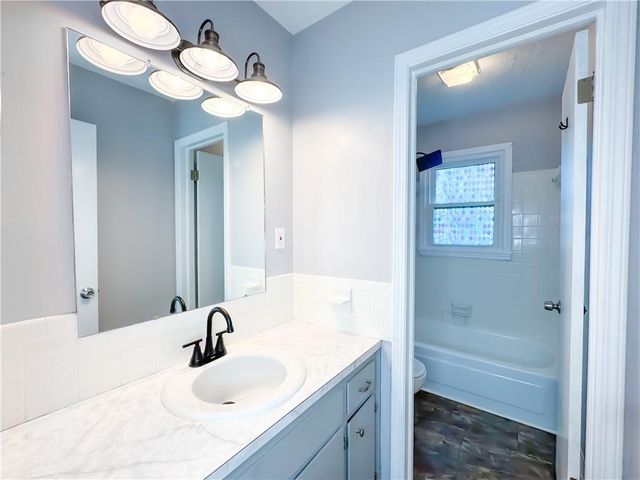 1403 Blueberry Drive, Harrisonville, MO 64701