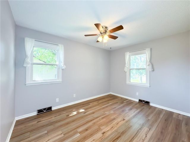 1403 Blueberry Drive, Harrisonville, MO 64701