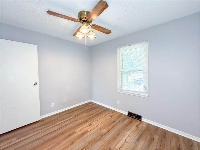 1403 Blueberry Drive, Harrisonville, MO 64701