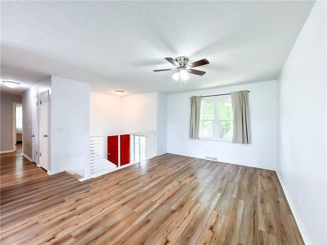 1403 Blueberry Drive, Harrisonville, MO 64701