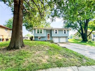 1403 Blueberry Drive, Harrisonville, MO 64701