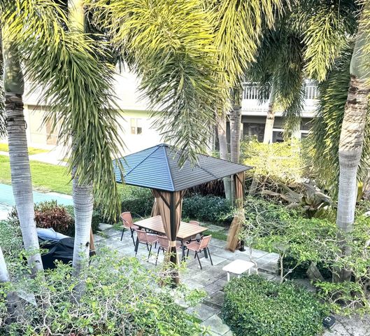 2100 NE 38th Street 138, Lighthouse Point, FL 33064