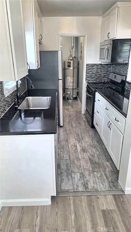 7011 Fountain, Los Angeles, CA 90028