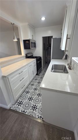 7011 Fountain, Los Angeles, CA 90028