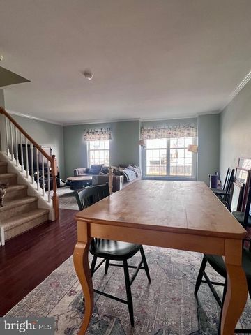 142 COUPLES DR, Newark, DE 19702