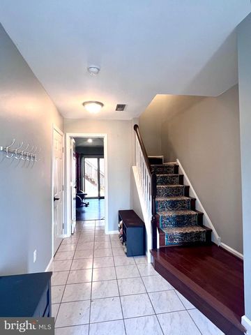 142 COUPLES DR, Newark, DE 19702