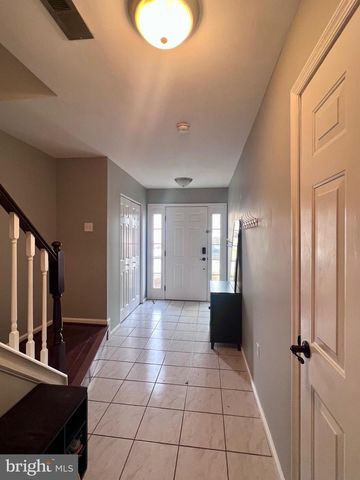 142 COUPLES DR, Newark, DE 19702