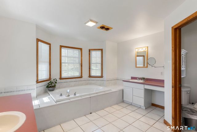 341 High St EXT, Thomaston, CT 06787