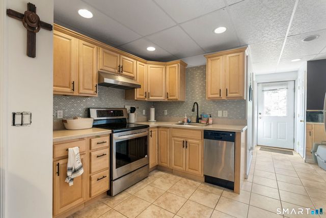 341 High St EXT, Thomaston, CT 06787