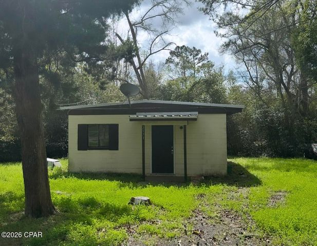 2971 Sunset Drive, Marianna, FL 32448