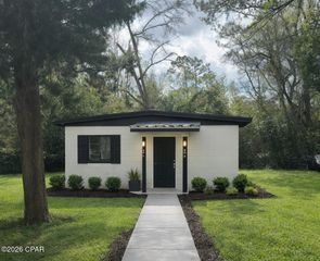 2971 Sunset Drive, Marianna, FL 32448