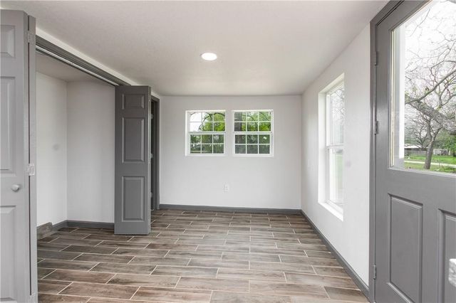 606 6th Street, Moody, TX 76557