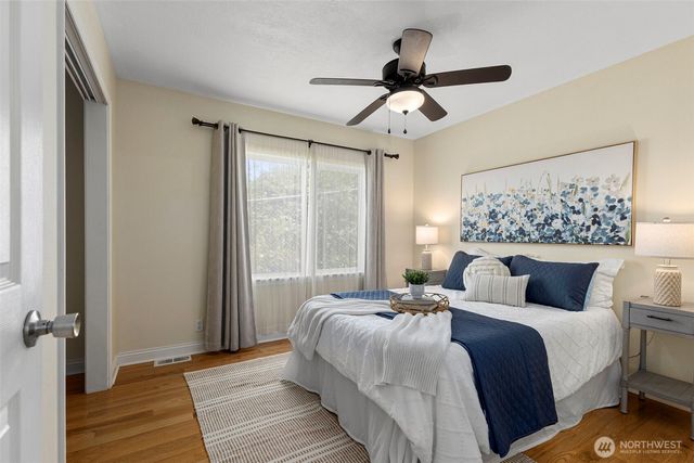 914 McKenzie Avenue, Bremerton, WA 98337