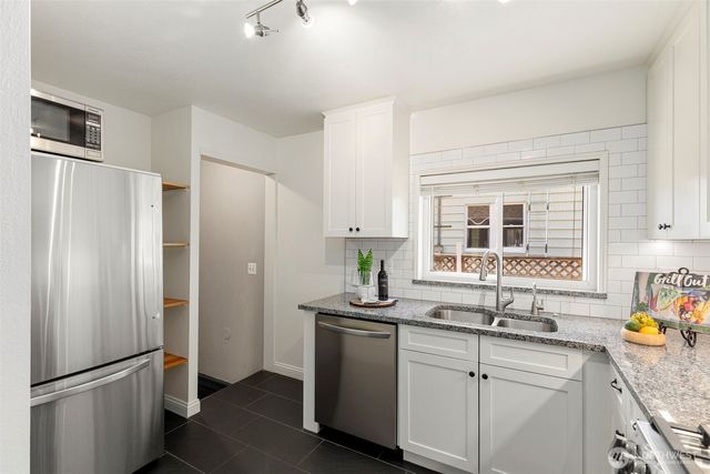 914 McKenzie Avenue, Bremerton, WA 98337